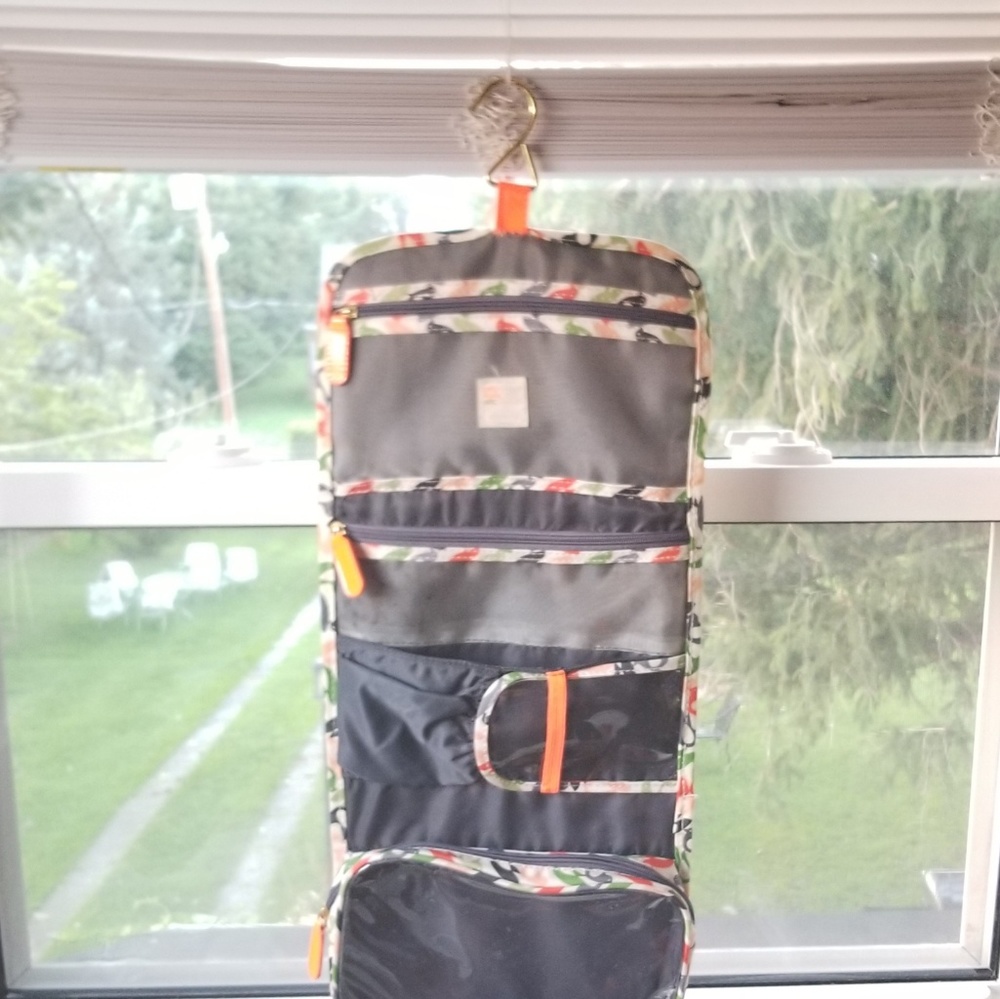 Cosmetic Bag/Carrier